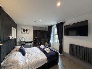 Photo 12- click for photo gallery